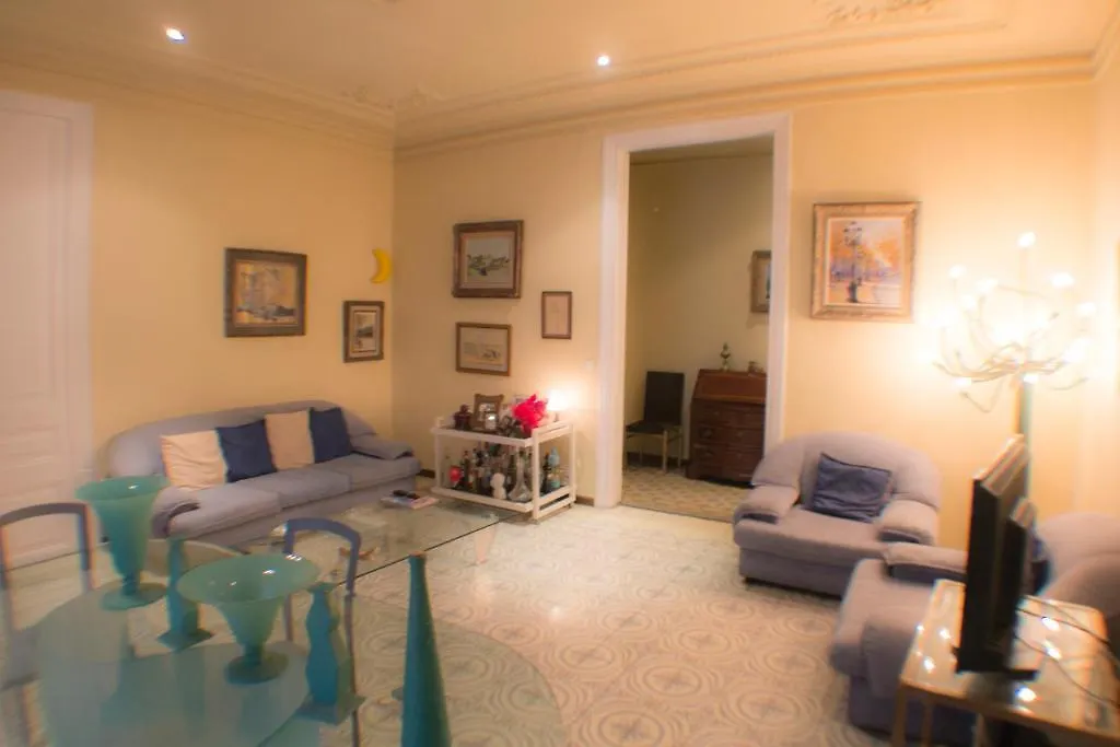 Turismo Urbano Guest House Barcelona 3*,